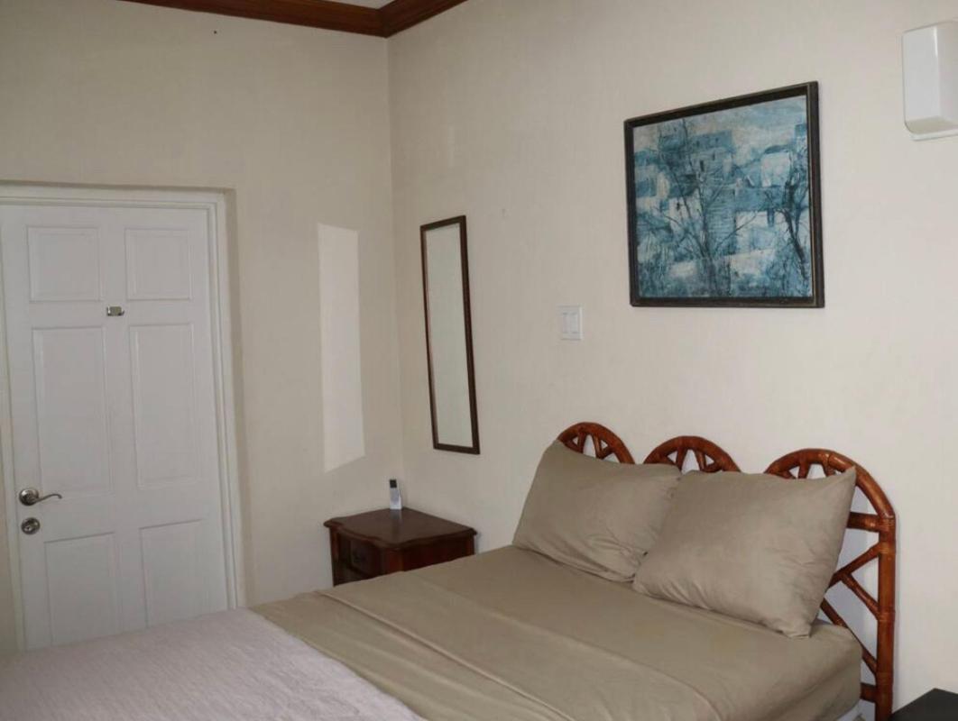 Blr Beach Villas Christ Church Exterior foto